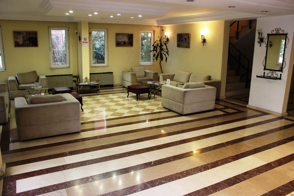 Montania Town Hotel Mudanya 伯萨 外观 照片